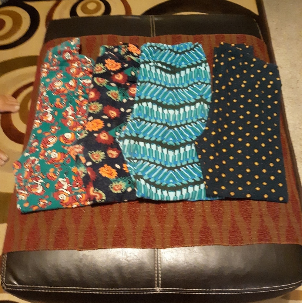 4 pair LuLaRoe leggings tall and curvy